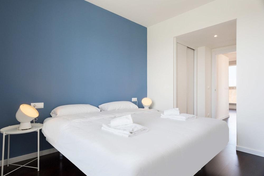 Olala Port Forum Apartments Sant Adrià de Besòs Eksteriør billede