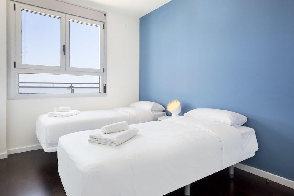 Olala Port Forum Apartments Sant Adrià de Besòs Eksteriør billede