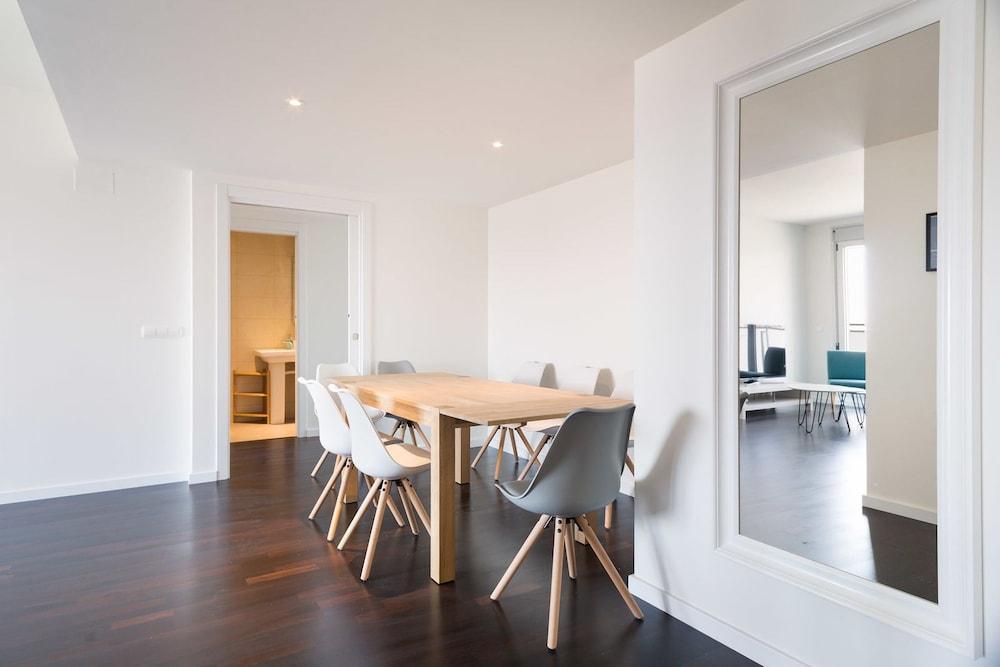 Olala Port Forum Apartments Sant Adrià de Besòs Eksteriør billede
