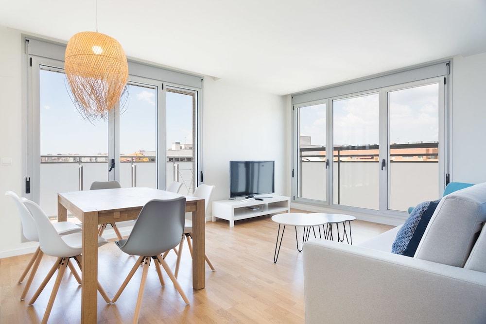 Olala Port Forum Apartments Sant Adrià de Besòs Eksteriør billede