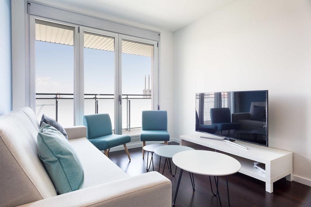 Olala Port Forum Apartments Sant Adrià de Besòs Eksteriør billede