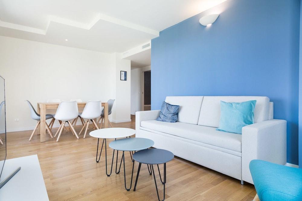Olala Port Forum Apartments Sant Adrià de Besòs Eksteriør billede
